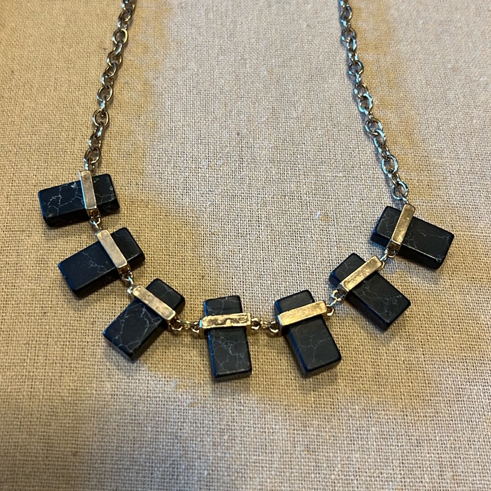 Adjustable necklace